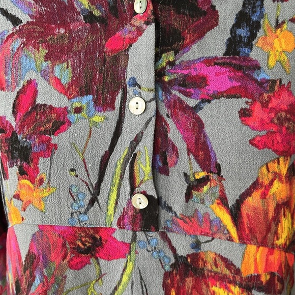 EUC Habitat dark grey shirt dress w lg red pink floral print 1/2 button front - Picture 6 of 13